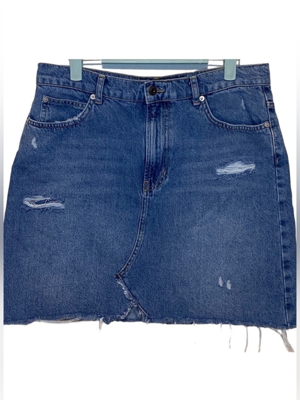WE The Free Women’s distressed denim skirt by Free People size 31